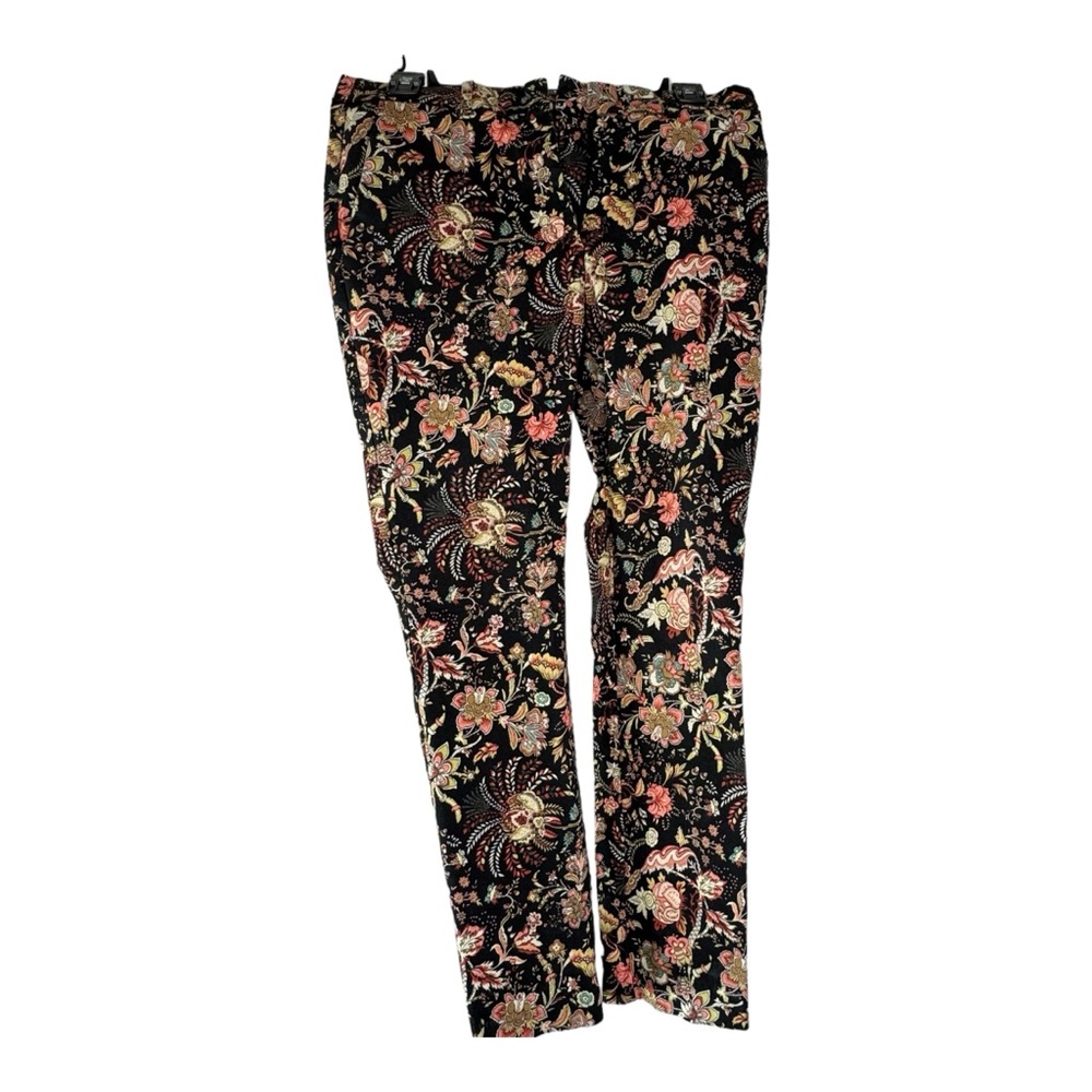 Size 8 H&M Floral Print Vintage Pants - Black Background